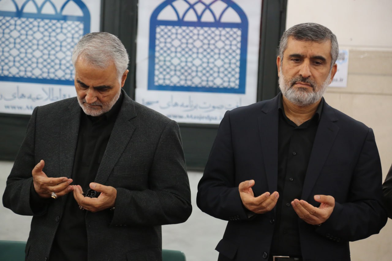 تصویر باکیفیت از شهید قاسم سلیمانی و شهید امیرعلی حاجی زاده